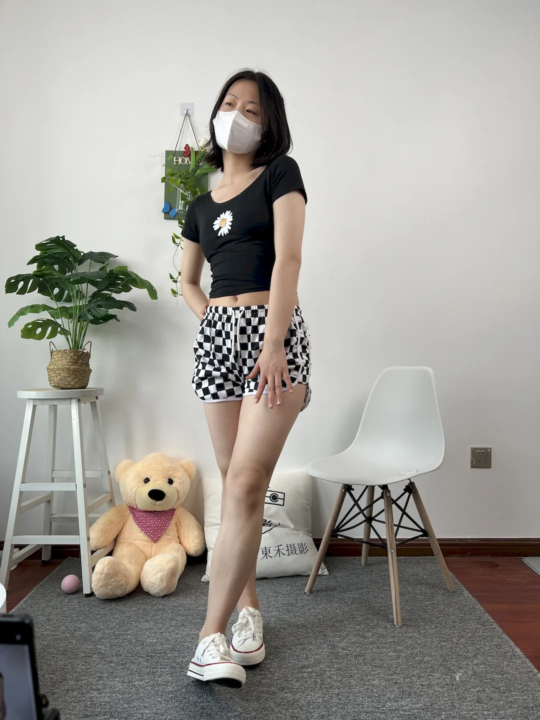三禾摄影 NO.077 休闲短裤 帆布鞋[316P/1V/1.38GB] - 2