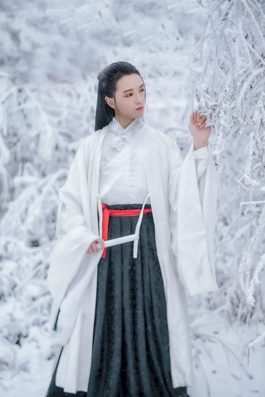 [YITUYU艺图语]2023.08.23 九尾 胖胖的小鹿君-[22+1P/169MB] - 4