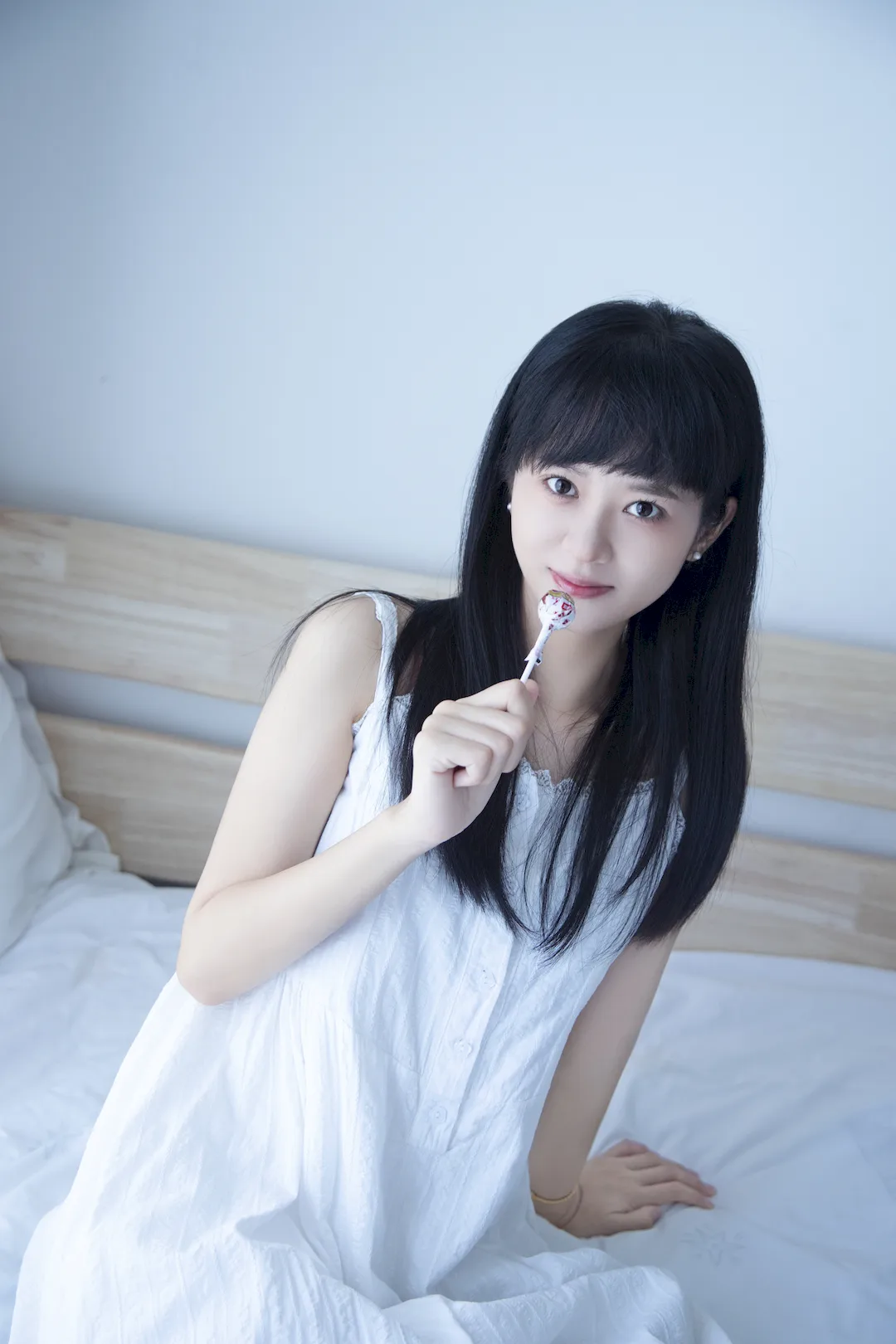 [YITUYU艺图语]2023.08.25 少女和西瓜 摆渡人[21+1P/286MB] - 2