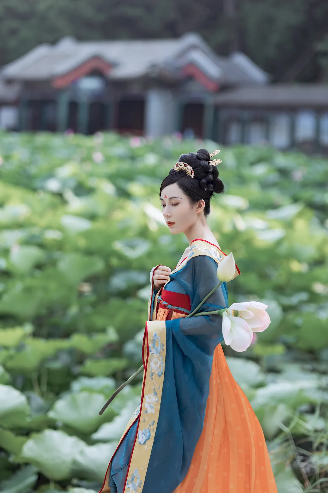 [YITUYU艺图语]2023.08.30 荷香 bubble[39+1P/385MB] - 1