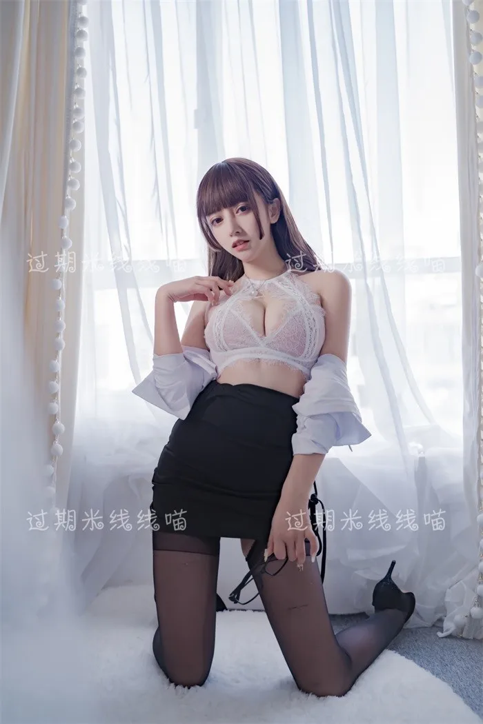 微博@过期米线线喵 全套写真合辑 年费/永久专享合辑打包下载 (此合辑持续更新) - 1